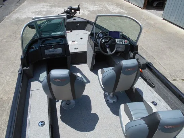 Slide: The Image of Alumacraft Classic 165 Sport 2022 - 6