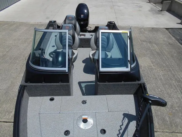 Slide: The Image of Alumacraft Classic 165 Sport 2022 - 7