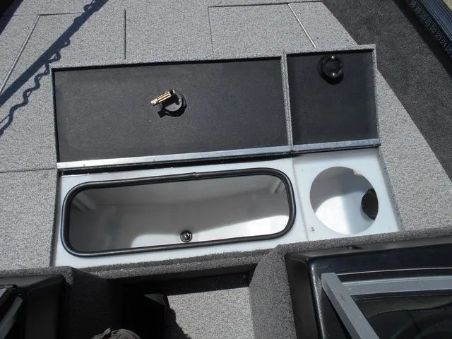 Slide: The Image of Alumacraft Classic 165 Sport 2022 - 9