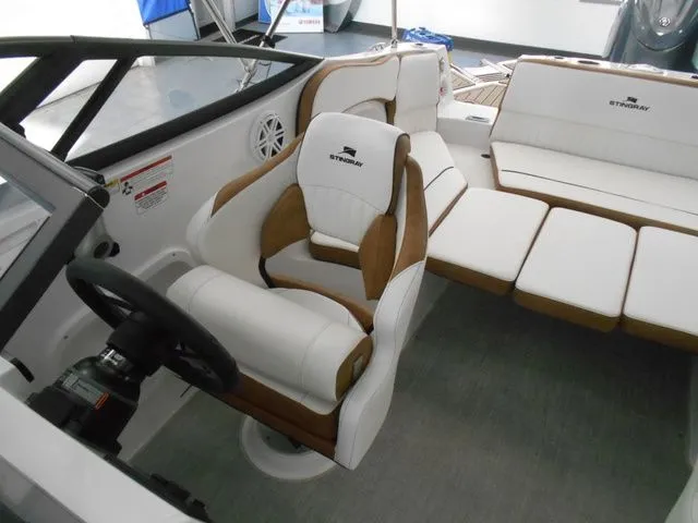 Slide: The Image of Stingray 211 DC 2026 - 9