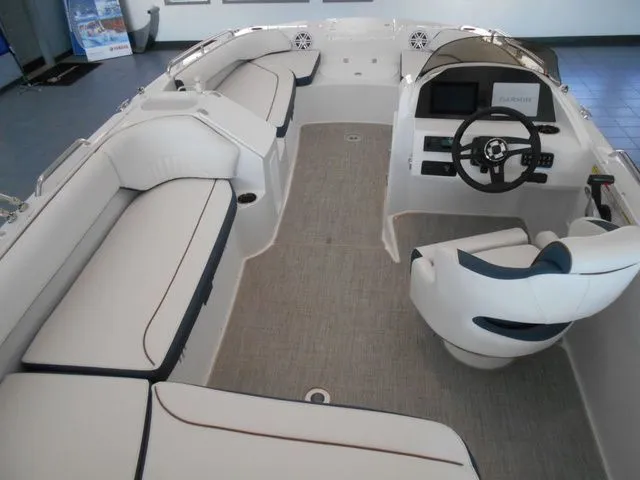 Slide: The Image of Stingray 192 SC 2026 - 6