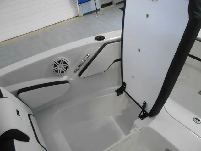 Slide: The Image of Stingray 20SBX 2026 - 11