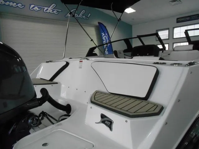 Slide: The Image of Stingray 20SBX 2026 - 23