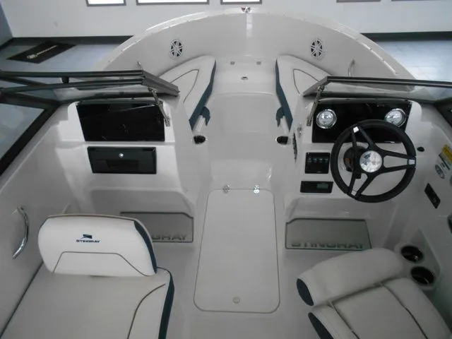 Slide: The Image of Stingray 172 DC 2026 - 14