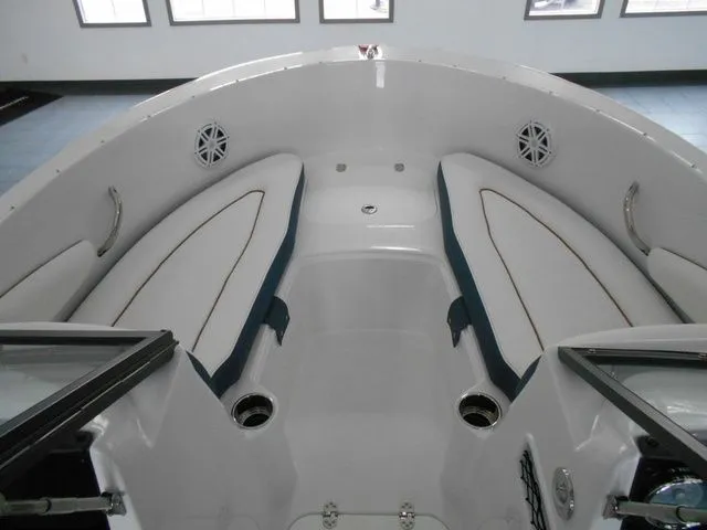 Slide: The Image of Stingray 172 DC 2026 - 6