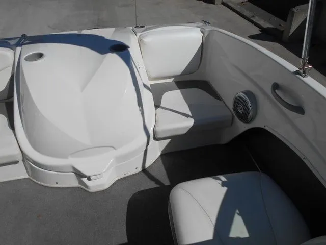Slide: The Image of Bayliner 175 Bowrider 2009 - 15
