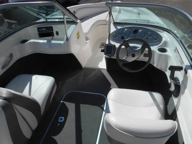 Slide: The Image of Bayliner 175 Bowrider 2009 - 6