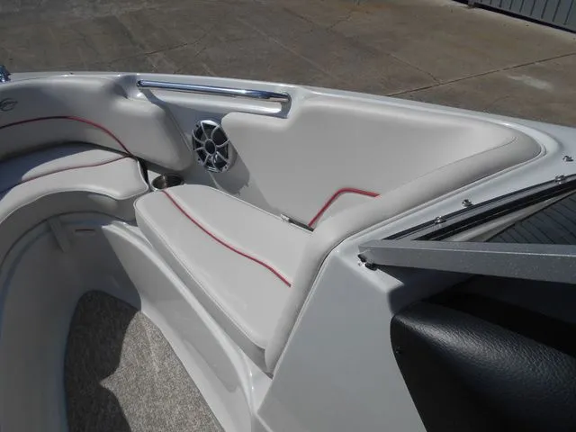 Slide: The Image of Crownline Boats 195 SS 2017 - 12