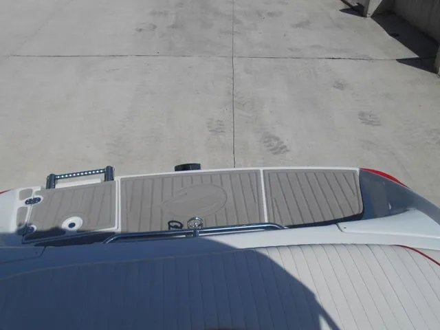 Slide: The Image of Crownline Boats 195 SS 2017 - 18