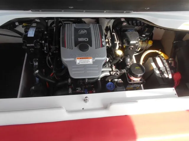 Slide: The Image of Crownline Boats 195 SS 2017 - 19