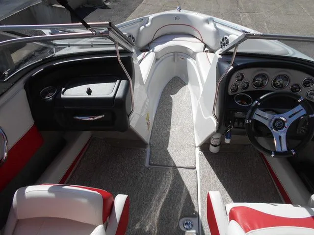 Slide: The Image of Crownline Boats 195 SS 2017 - 6