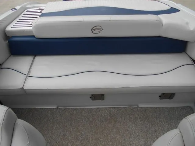 Slide: The Image of Crownline Boats 195 SS 2012 - 10