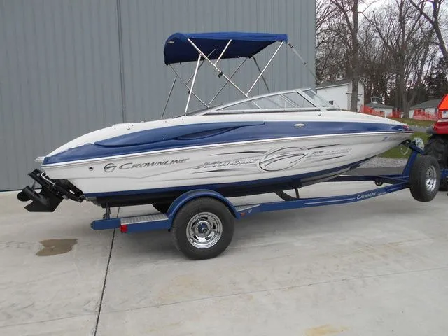 Slide: The Image of Crownline Boats 195 SS 2012 - 13