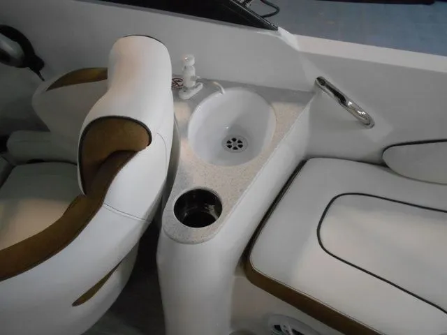 Slide: The Image of Stingray 201 DC 2025 - 21