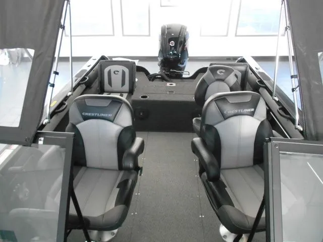 Slide: The Image of Crestliner 1850 Super Hawk 2026 - 19
