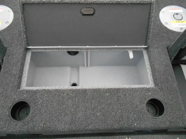 Slide: The Image of Crestliner 1850 Super Hawk 2026 - 23