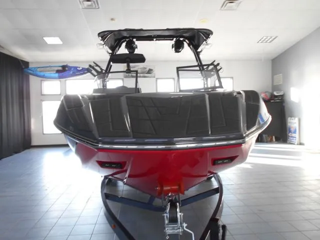 Slide: The Image of Moomba Mojo 2025 - 30