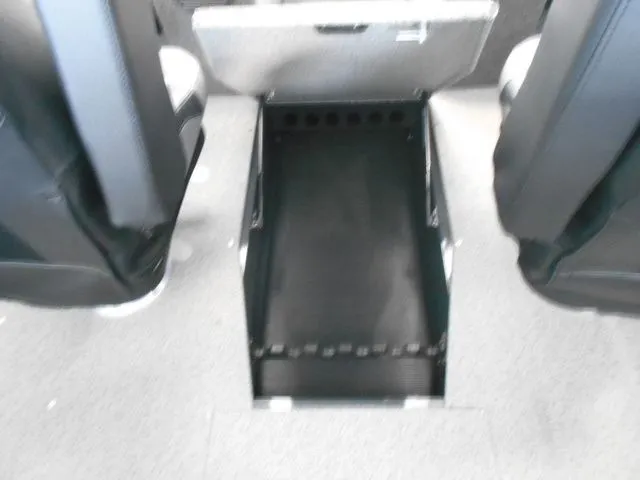 Slide: The Image of Crestliner 1950 Sportfish 2026 - 13