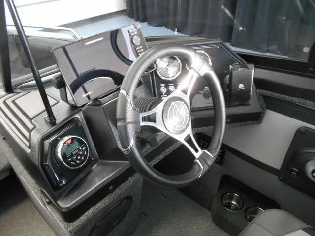 Slide: The Image of Crestliner 1950 Sportfish 2026 - 15