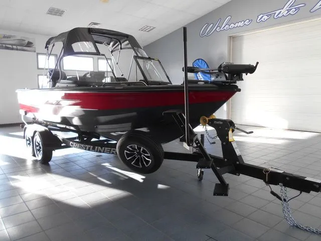 Slide: The Image of Crestliner 1950 Sportfish 2026 - 3