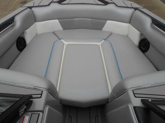 Slide: The Image of Moomba Max 2021 - 18