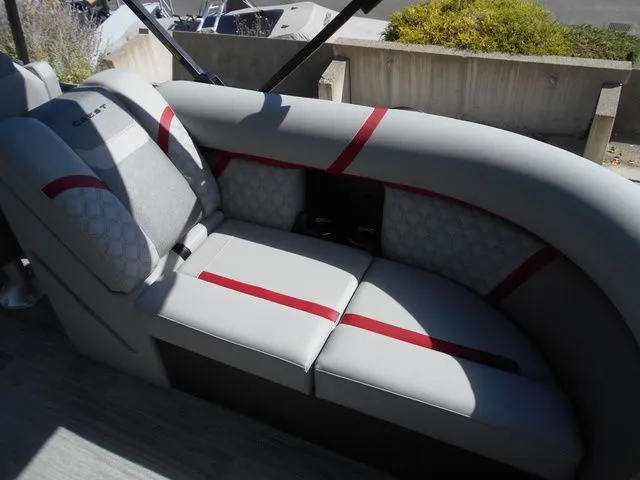 Slide: The Image of Crest Conquest 230 SLC 2026 - 12