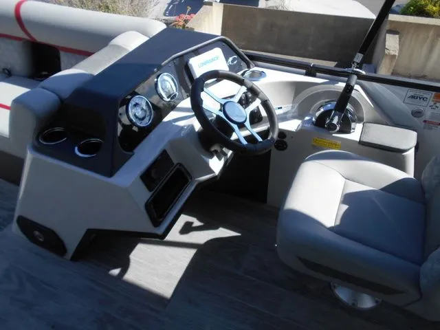 Slide: The Image of Crest Conquest 230 SLC 2026 - 15