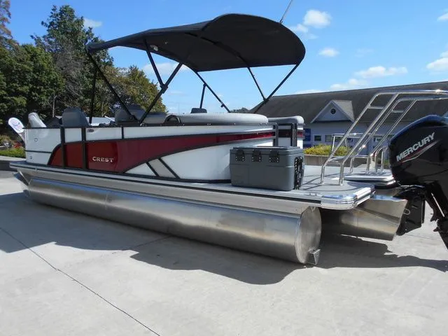 Slide: The Image of Crest Conquest 230 SLC 2026 - 6