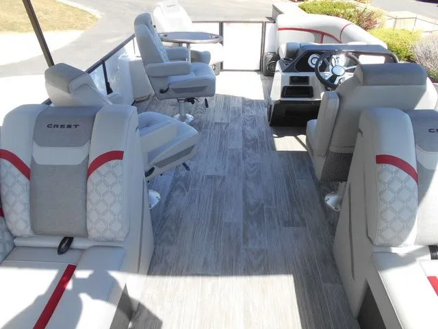 Slide: The Image of Crest Conquest 230 SLC 2026 - 9