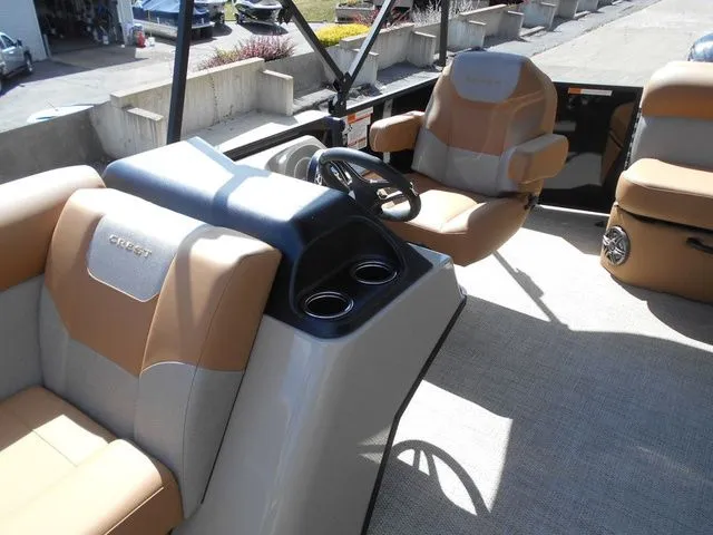 Slide: The Image of Crest Conquest SE 200 Cruise 2026 - 15