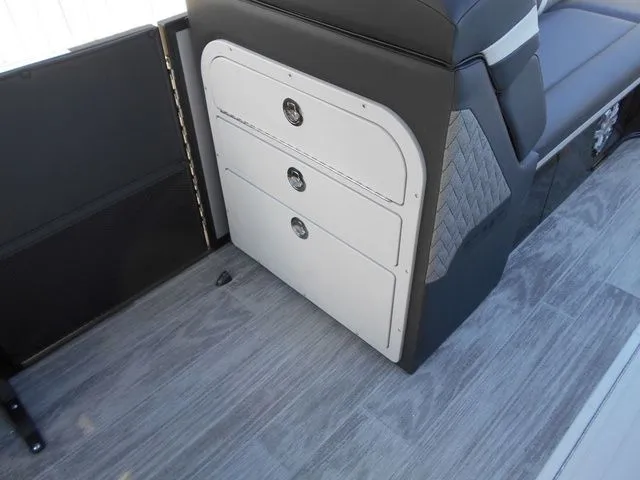 Slide: The Image of Crest Caribbean 230 SLS 2026 - 16