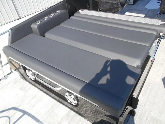 Slide: The Image of Crest Caribbean 230 SLS 2026 - 25