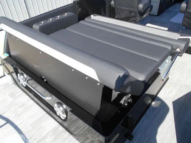 Slide: The Image of Crest Caribbean 230 SLS 2026 - 26