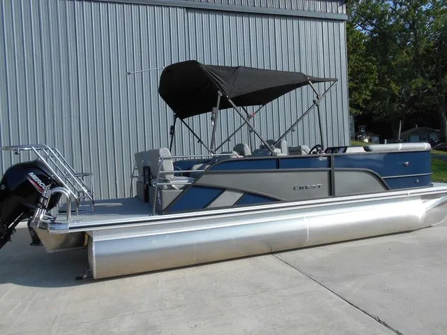 The Image of Crest Classic LX 220 SLRC 2025 - 1