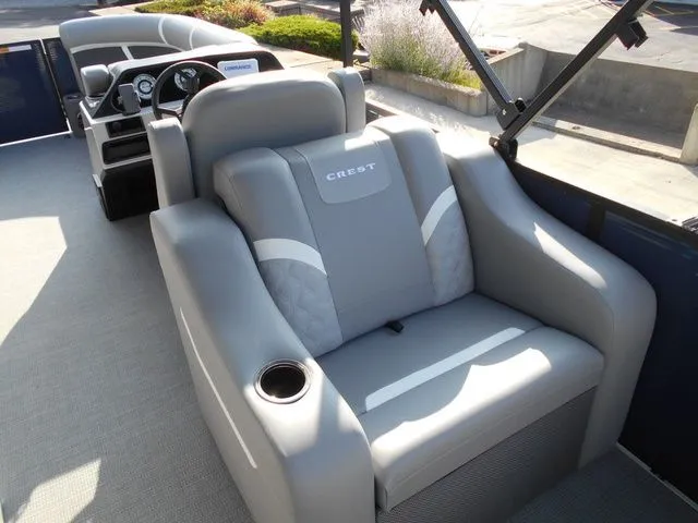 Slide: The Image of Crest Classic LX 220 SLRC 2025 - 13