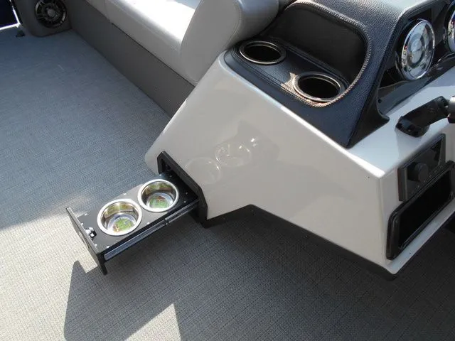 Slide: The Image of Crest Classic LX 220 SLRC 2025 - 20