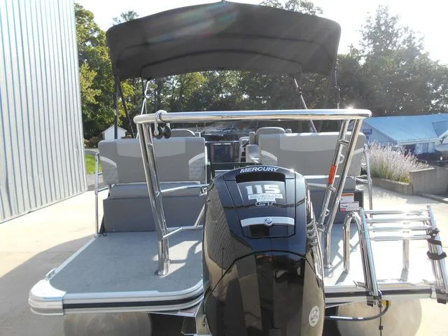 Slide: The Image of Crest Classic LX 220 SLRC 2025 - 3