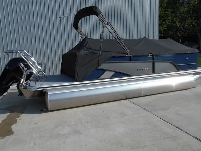 Slide: The Image of Crest Classic LX 220 SLRC 2025 - 8