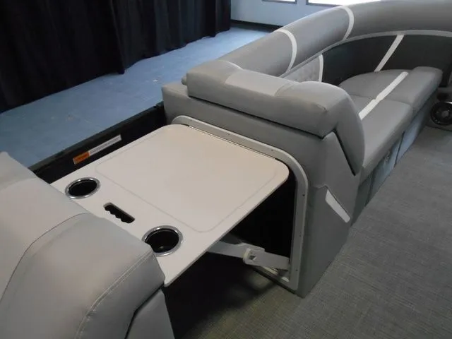 Slide: The Image of Crest Classic 220 SF Pontoon 2025 - 20