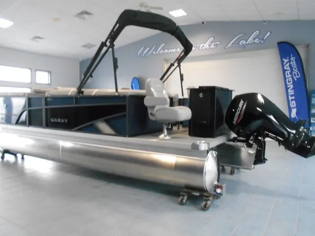 Slide: The Image of Crest Classic 220 SF Pontoon 2025 - 6