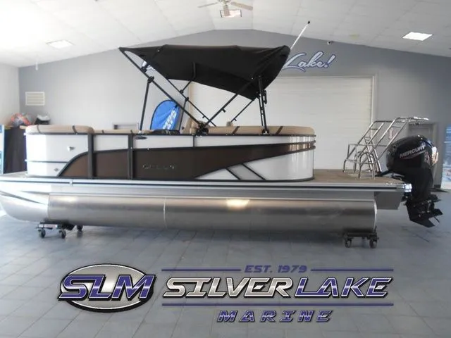 The Image of Crest Classic 200 SLC Pontoon 2025 - 1