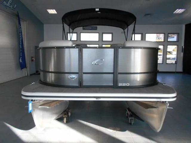Slide: The Image of Crest Classic 220 SLC Pontoon 2025 - 3