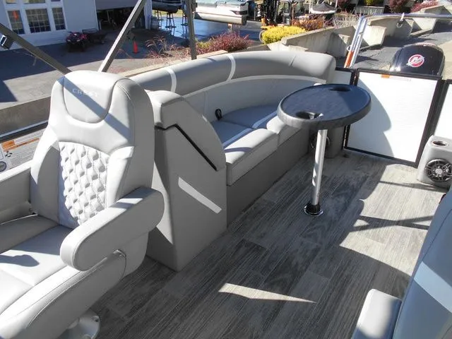 Slide: The Image of Crest Classic DLX 220 SLC CPT 2024 - 14