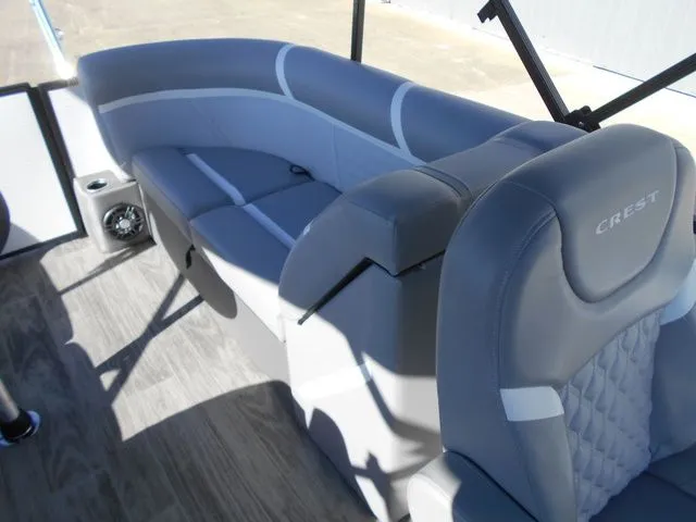 Slide: The Image of Crest Classic DLX 220 SLC CPT 2024 - 15