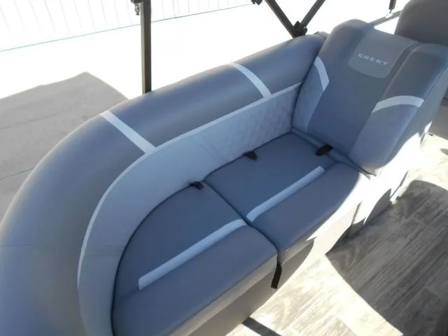 Slide: The Image of Crest Classic DLX 220 SLC CPT 2024 - 16