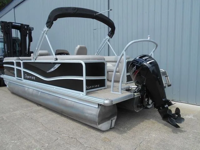 Slide: The Image of Premier Sunsation RF 230 2018 - 3