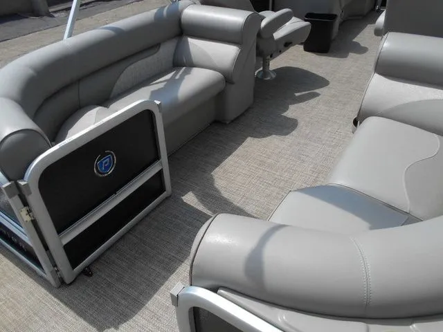 Slide: The Image of Premier Sunsation RF 230 2018 - 5