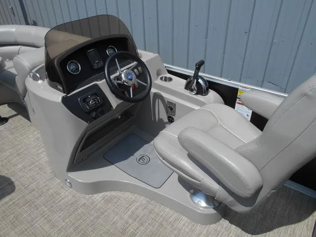 Slide: The Image of Premier Sunsation RF 230 2018 - 9