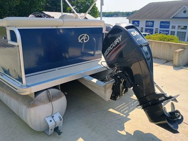 Slide: The Image of Avalon LS Cruise 19' 2014 - 10