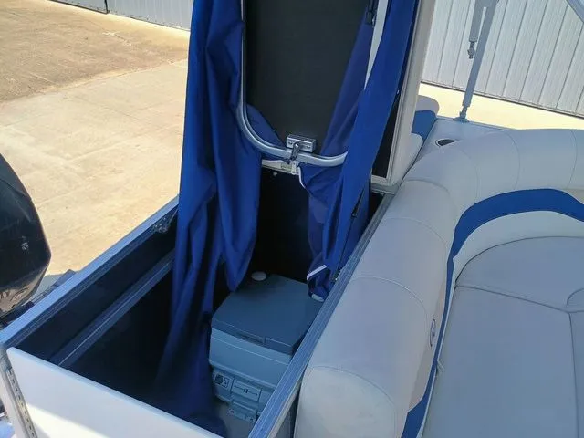 Slide: The Image of Avalon LS Cruise 19' 2014 - 13